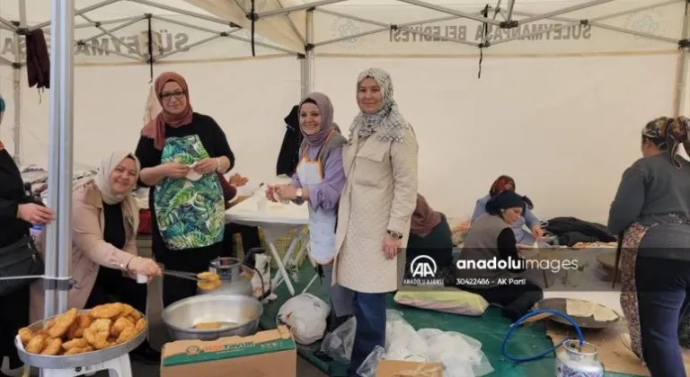 Tekirdağ'da depremzedeler yararına kermes düzenlendi