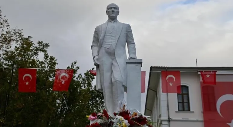 TEKİRDAĞ’DA HAYAT ATATÜRK İÇİN DURDU