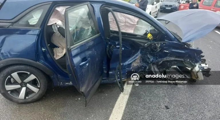 Tekirdağ'da iki otomobilin çarpıştığı kazada 1 kişi öldü, 2 kişi yaralandı