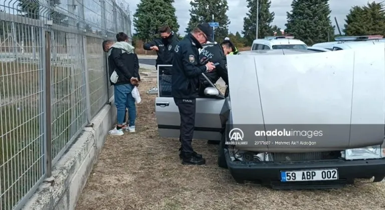 Tekirdağ'da polisten kaçarken kaza yapan uyuşturucu şüphelileri yakalandı