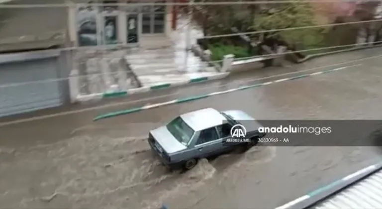 Tekirdağ'da sağanak etkili oldu