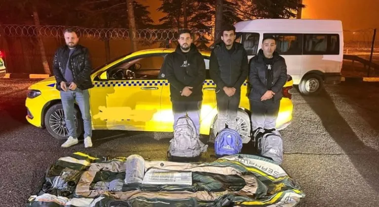 Tekirdağ'da takside 3 düzensiz göçmen yakalandı