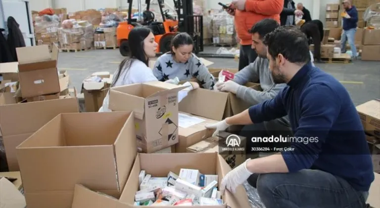 Tekirdağ'dan deprem bölgesine 25 milyon liralık ilaç ve tıbbi malzeme sevk edildi