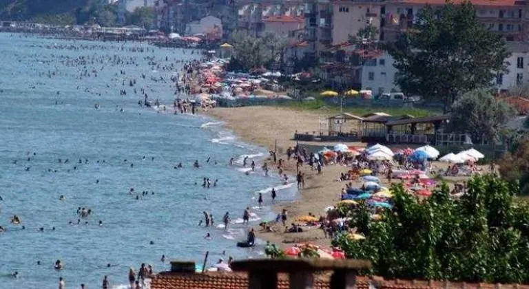 Tekirdağ'ın mavi bayraklı plajları tatilcileri cezbediyor