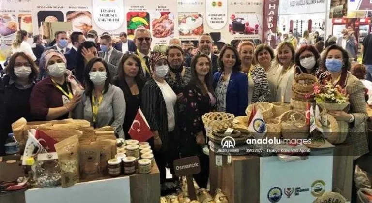 Trakya'nın yöresel ürünleri YÖREX Fuarı'nda tanıtıldı