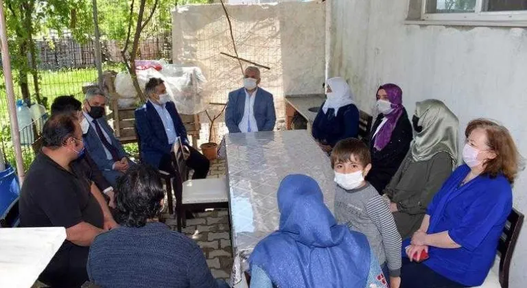 Vali Aziz Yıldırım ve Eşi Güllühan Yıldırım’dan Anneler Günü Ziyareti