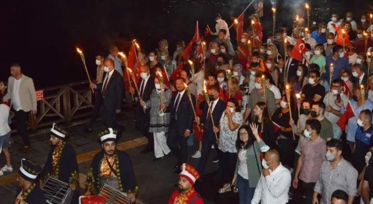 Zafer Bayramı coşkusu Süleymanpaşa’yı sardı